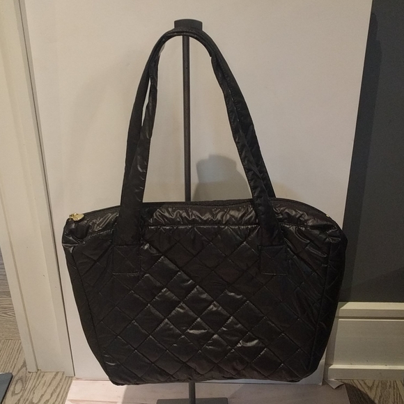 🌺🍀Black bag by laundry 👠 👠👠 - Picture 3 of 10